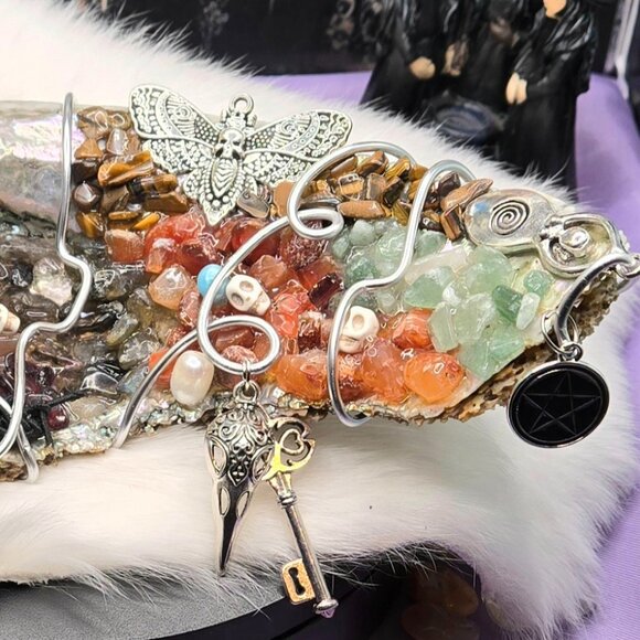 Abalone Shell Crystal Charmed Altar Magicks Amulet - Picture 5 of 5